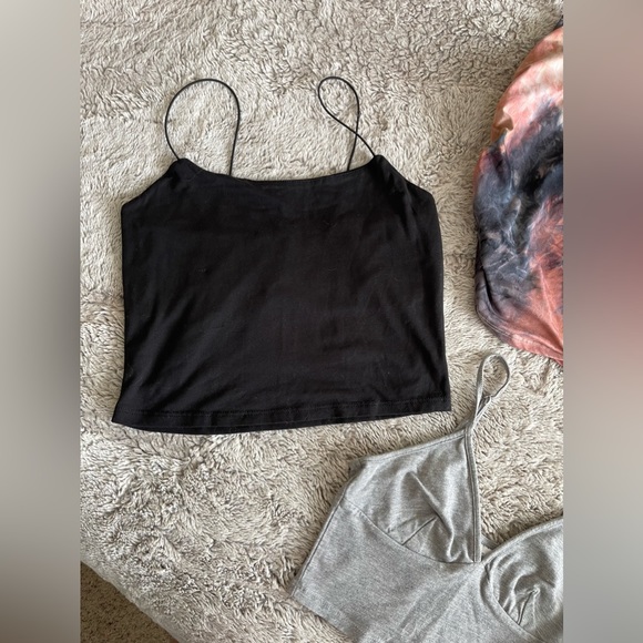 Tops Bundle - Picture 3 of 5